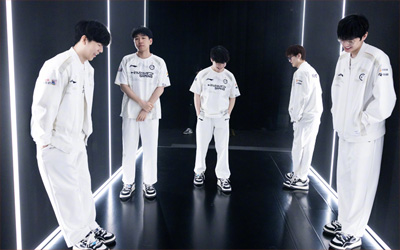 六年轮回终破魔咒！iG 3-0横扫EDG晋级季后赛八强