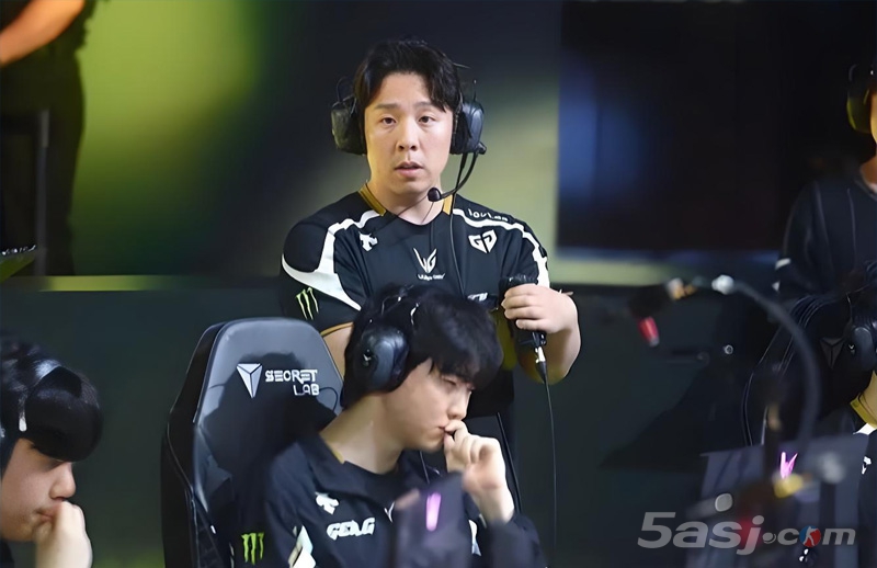 Helper权英宰教练