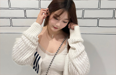 多家媒体称为"顶级身材""人间芭比"的解说Kitty分享日常美照