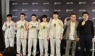 WBG赛后复盘：Erha洛神级开团+Breathe豹女奇招，Xiaohu揭秘翻盘关键决策