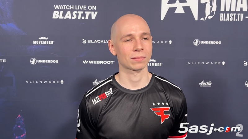 EliGE专访:s1mple状态接近巅峰 FaZe剑指奥斯汀Major冠军 EliGE专访:s1mple状态接近巅峰 FaZe剑指奥斯汀Major冠军