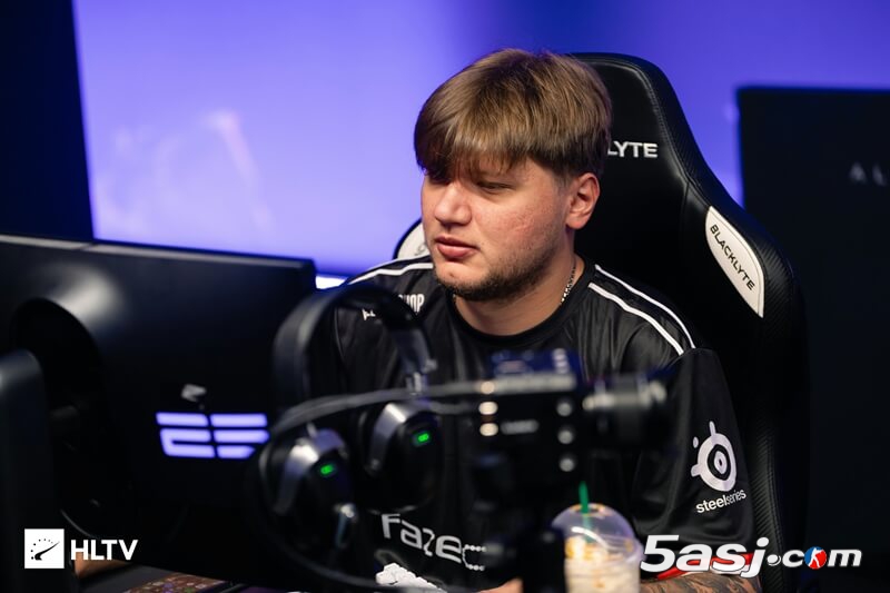 FaZe战队专访 | s1mple强势回应质疑:将在Major用实力证明自己 FaZe战队专访 | s1mple强势回应质疑:将在Major用实力证明自己