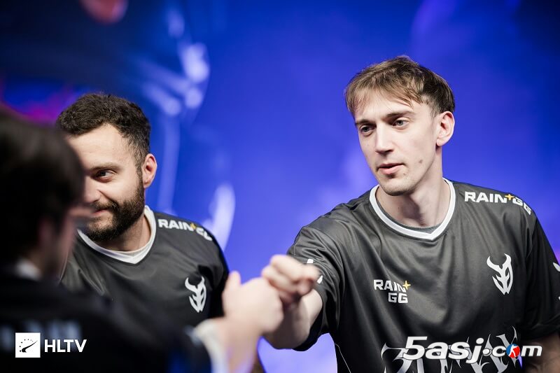 bodyy赛后采访:3DMAX战队晋级信心十足 谈Nemiga关键战与赛事经验 bodyy赛后采访:3DMAX战队晋级信心十足 谈Nemiga关键战与赛事经验