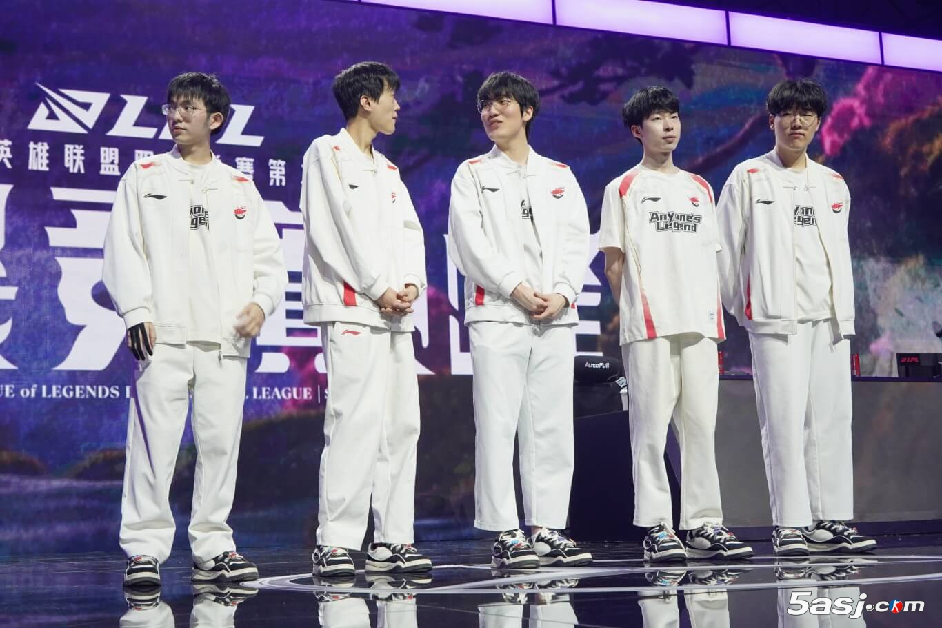 首次晋级国际性比赛！AL 3-2终结BLG不败神话 斩获LPL首张MSI门票