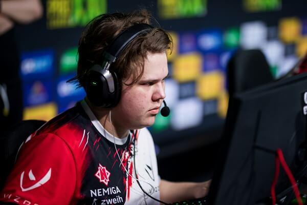 17岁天才zweih自荐Nemiga创奇迹！奥斯汀Major专访：从Vaseline Worms到淘汰赛的逆袭之路