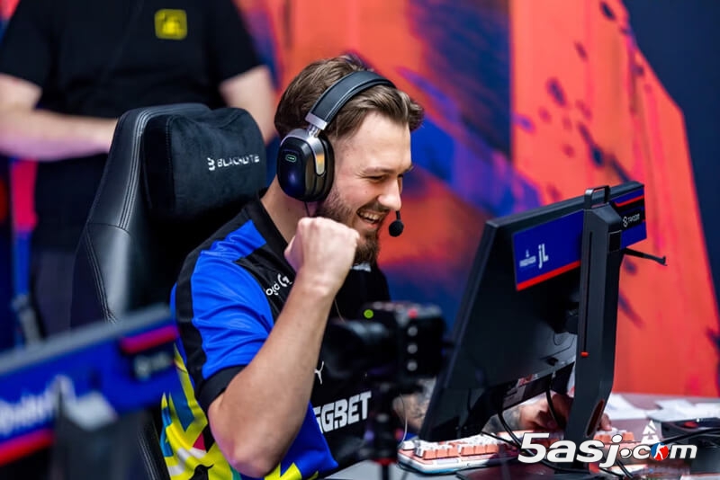 jL专访：NaVi火力下滑但信心不减 直言团队需为Major做出更多牺牲