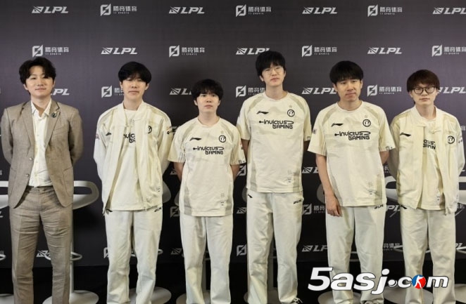 Jiejie赛后杀人诛心！iG零封WE杀入败决 教练组曝光