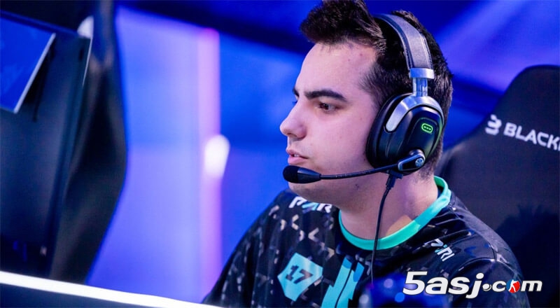 DM评价VP战队Dota2表现强劲 2025利雅得大师赛资格赛回顾