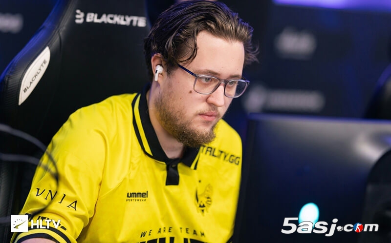 ZywOo专访：自评未达最佳状态 期待apEX与dumau赛场互动 | BLAST奥斯汀Major前瞻