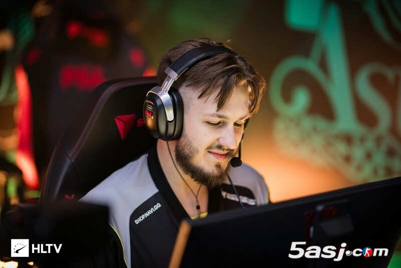 jL专访：NaVi火力下滑但信心不减 直言团队需为Major做出更多牺牲