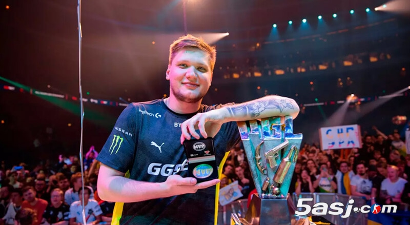 s1mple险加盟SK未遂：2018年CSGO最戏剧性转会内幕 巴西独联体超级战队构想始末