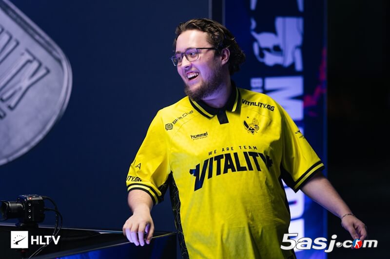 奥斯汀Major巅峰对决：s1mple、ZywOo、donk三代TOP1首度同台竞技