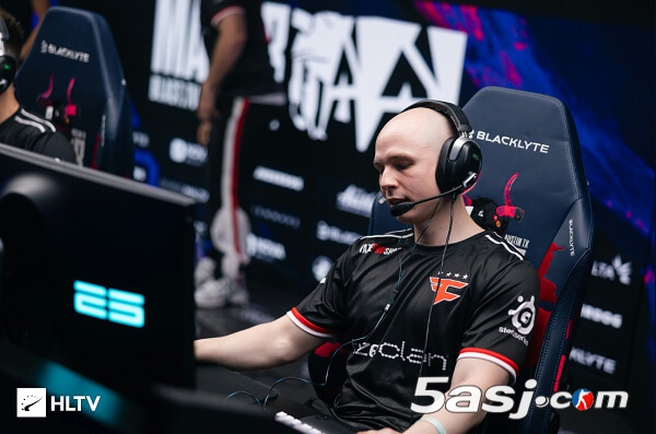 EliGE谈s1mple表现：他做了该做的一切 | FaZe爆冷止步奥斯汀Major