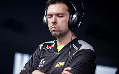 B1ad3面临抉择：NAVI是否需要s1mple回归以重返顶级战队行列？