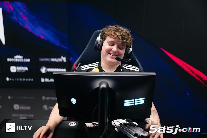 2025年CS2最惨烈数据榜：yxngstxr创16连死0杀纪录 YEKINDAR14连死葬送FURIA