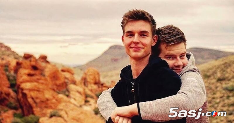 Astralis致敬dupreeh退役：五冠传奇告别赛场 王朝核心永载史册