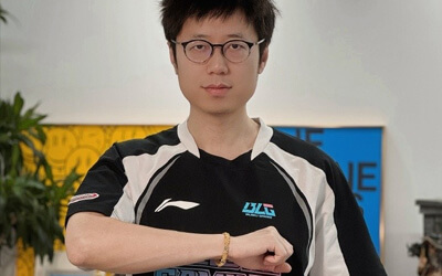 解说米勒晒MSI出征战袍：等一波兄弟们的表现了！加拿大见！