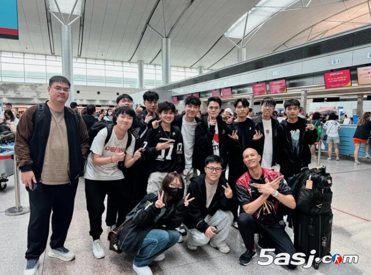 启程出征MSI！GAM发布队伍机场合照：大家温哥华见啦