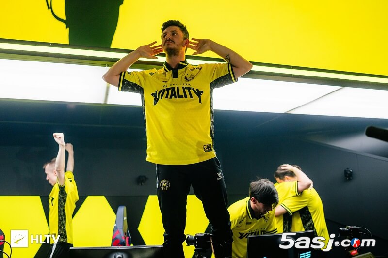 apEX：从反派到传奇！2025奥斯汀Major最强三冠队长 用13次打脸回击质疑