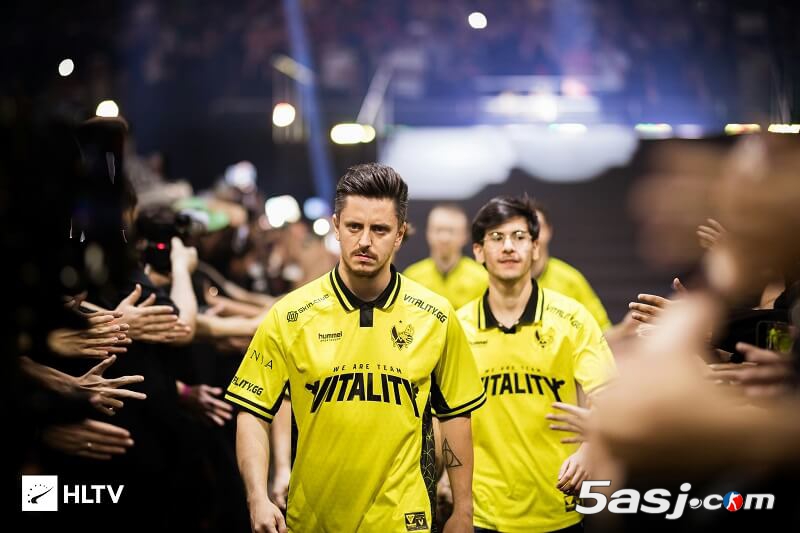 apEX：从反派到传奇！2025奥斯汀Major最强三冠队长 用13次打脸回击质疑