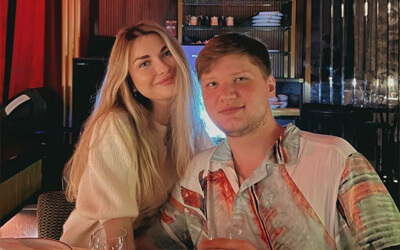 s1mple前女友AhriNyan控诉粉丝网暴：选手失利竟成女友原罪