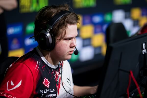 Spirit战队瞄准新星zweih：donk或将与‘明日之星’搭档 俄语CS新锐主点人引阵容洗牌