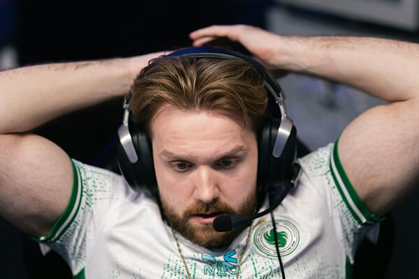 分析师liTTle点评Falcons失利：换人风波中degster案例揭示职业态度关键 | CS赛事分析