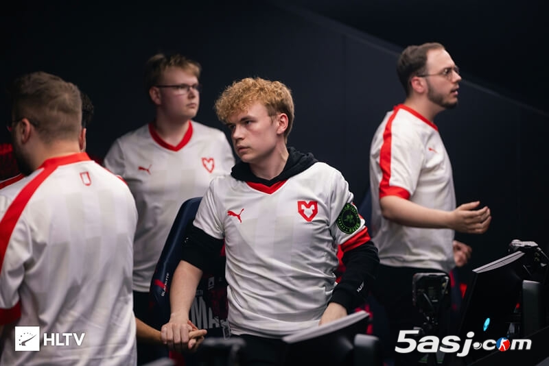 HLTV茶话会深度解析:flameZ合同博弈登顶Major Spirit/NAVI变阵前瞻 TheMongolZ崛起 HLTV茶话会深度解析:flameZ合同博弈登顶Major Spirit/NAVI变阵前瞻 TheMongolZ崛起