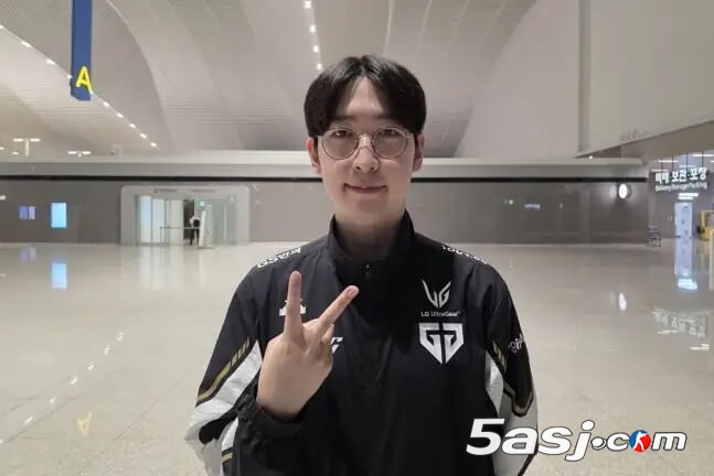 新人Duro首战MSI放豪言:用实力证明自己 警惕LPL双雄AL/BLG 新人Duro首战MSI放豪言:用实力证明自己 警惕LPL双雄AL/BLG