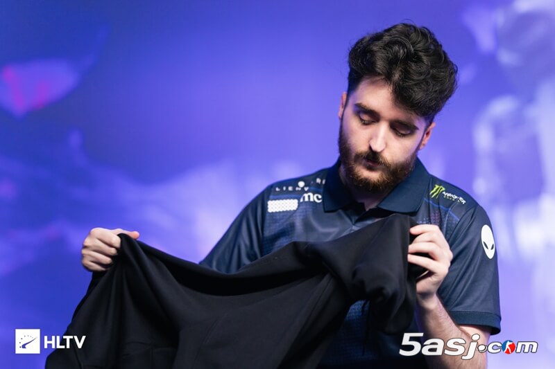 2025夏季CS转会期重磅变动:Spirit瞄准zweih,Falcons签下kyousuke 2025夏季CS转会期重磅变动:Spirit瞄准zweih,Falcons签下kyousuke