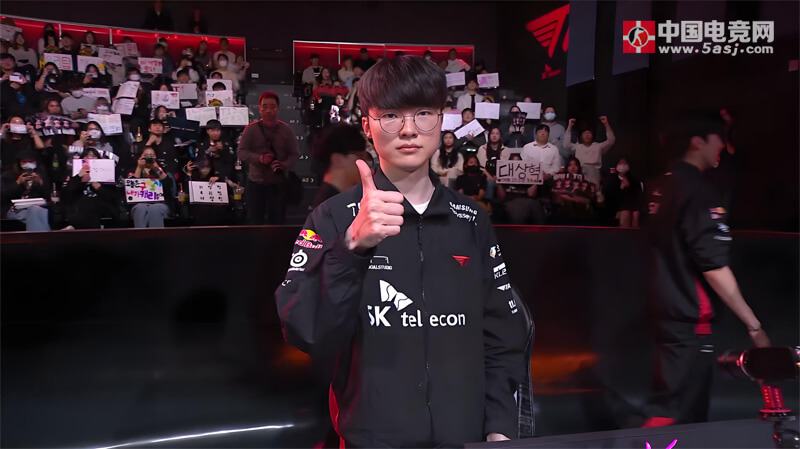 Faker赛后专访:MSI是成长舞台 目标永续方能登顶 Faker赛后专访:MSI是成长舞台 目标永续方能登顶