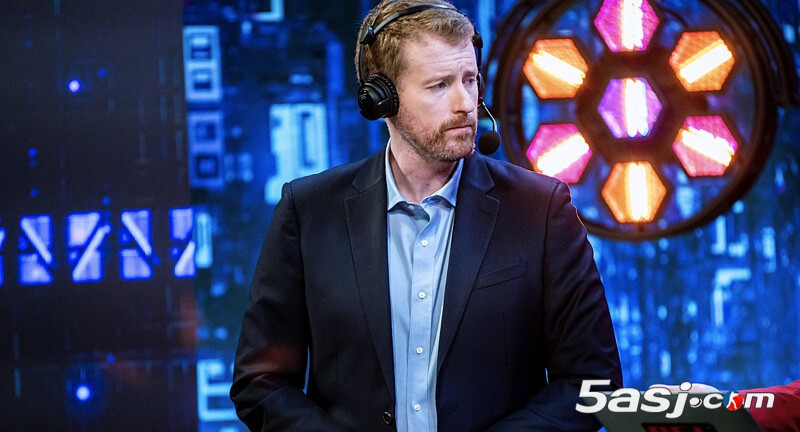 Thorin谈s1mple合同困境：期待乌克兰狙神摆脱束缚重返巅峰 | CS2转会分析