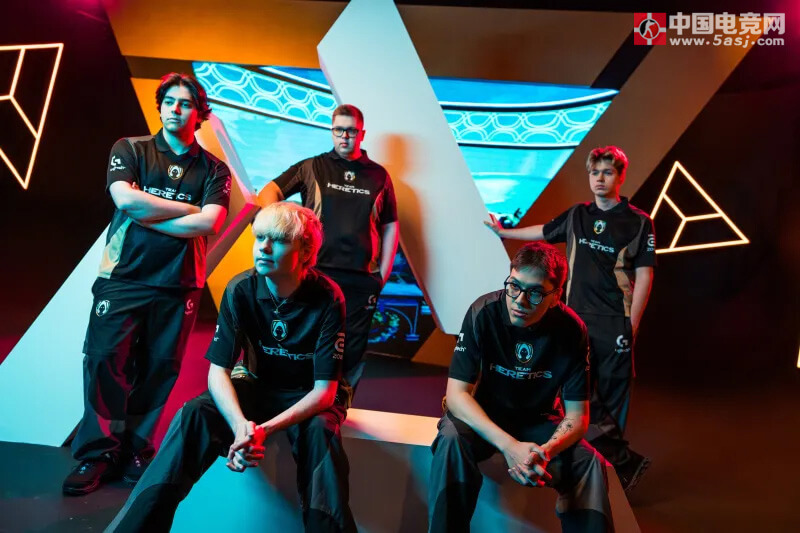 群星璀璨!2025电竞世界杯EMEA赛区《无畏契约》代表队荣耀集结 EWC官方分享定妆照 群星璀璨!2025电竞世界杯EMEA赛区《无畏契约》代表队荣耀集结 EWC官方分享定妆照