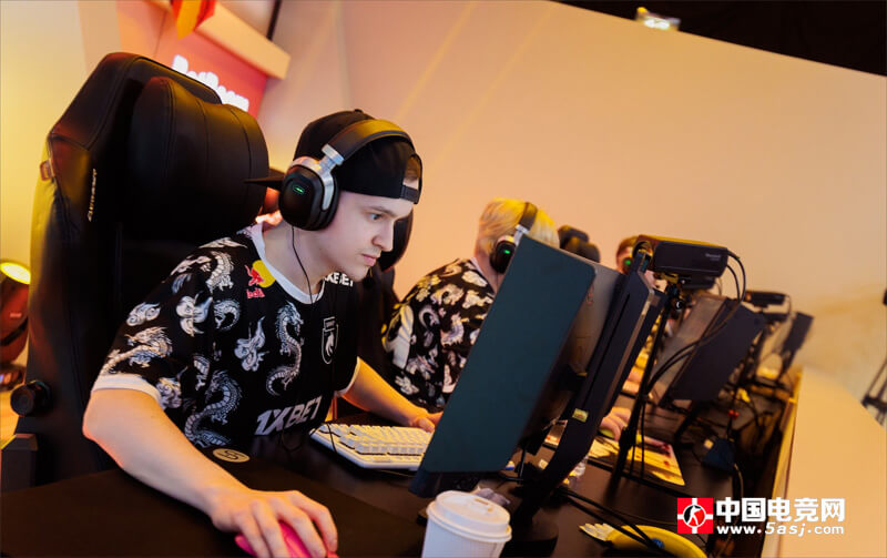 BB战队官宣阵容大换血：功勋狙击手zorte下放 ArtFr0st租借加盟