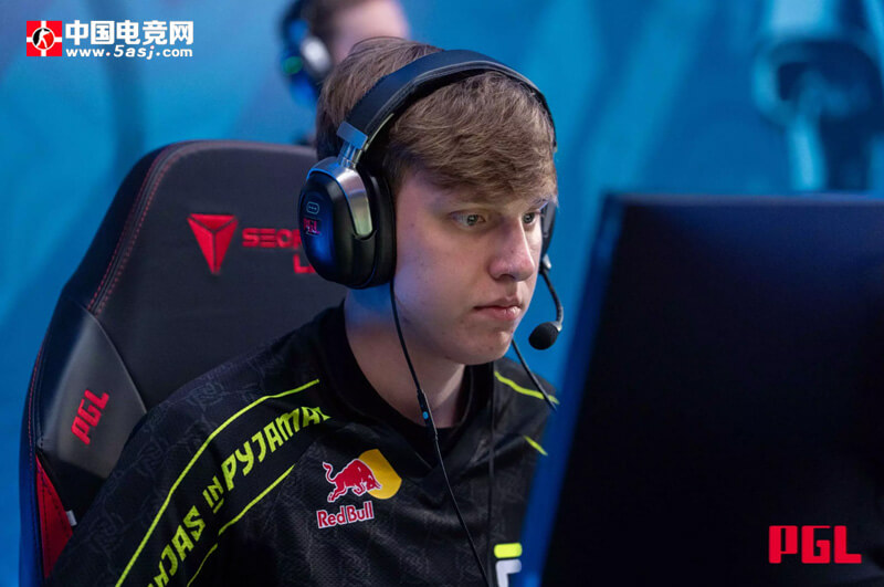 FaZe狙击手人选分析:s1mple、broky、degster谁是最佳选择 | CS2战队补强指南 FaZe狙击手人选分析:s1mple、broky、degster谁是最佳选择 | CS2战队补强指南