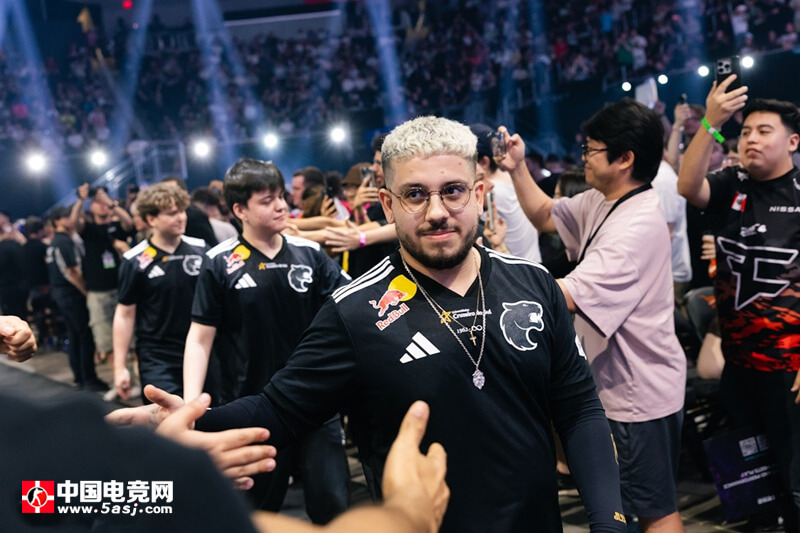 FISSURE裂变天地S1 CS2国际锦标赛7月15日开战：赛程、赛制、战队与分组看点