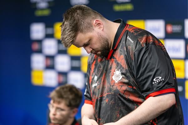 数据全面崩盘！G2官宣下放Snax 波兰老将373天任期终以0.88 Rating黯然收场