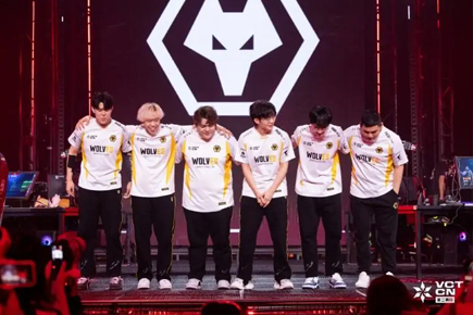 WOL教练Fayde含泪致歉：1-4惨败无缘季后赛 承诺重组狼队剑指巴黎