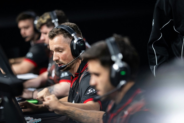 BLAST赏金赛S2战报：G2 2-0力克Nemiga，MATYS加时封神