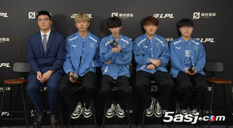 【LPL赛后】TT 1-2惜败NIP！Aki野区失语 教练坦言