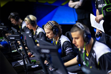 NAVI让一追二险胜TNL，成功晋级BLAST赏金赛S2下一轮