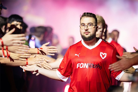 BLAST赏金赛S2：MOUZ让一追二逆转OG，xertioN状态爆棚率