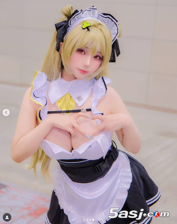 《剑星》体模尹雪花诱人性感照：这魔鬼身材,吊带的压力可太大了！