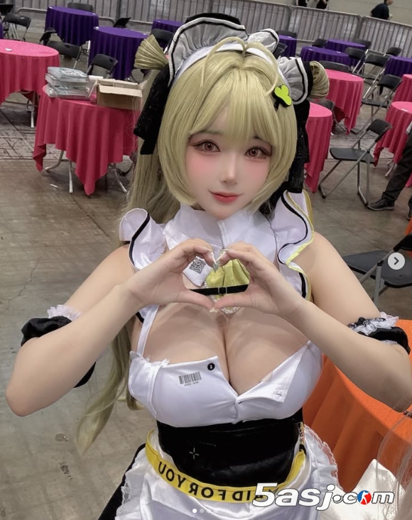 《剑星》体模尹雪花诱人性感照：这魔鬼身材,吊带的压力可太大了！