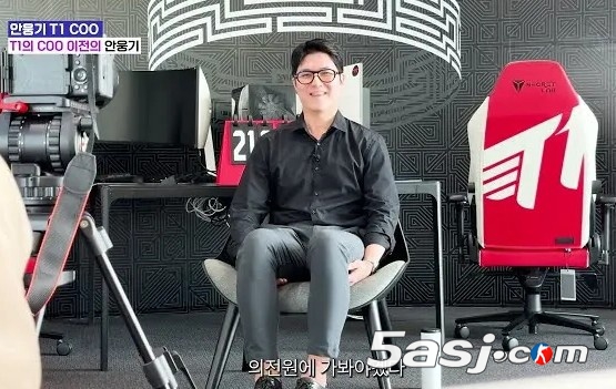 从狂热粉丝到电竞帝国掌舵人：T1 COO安雄基揭秘400亿