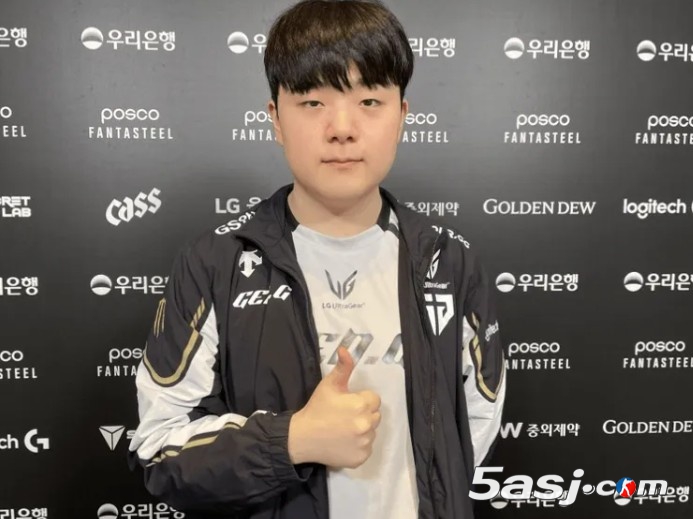 Canyon：打进决赛并夺冠很重要；当前版本AD打野为主