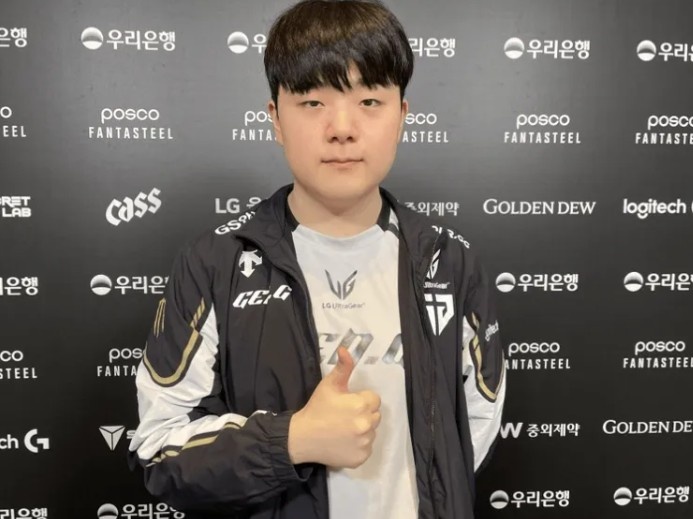 Canyon：打进决赛并夺冠很重要；当前版本AD打野为主