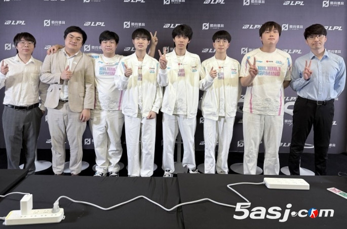 BLG 2-1复仇JDG！教练LvMao首秀BP成功，Elk谈芸阿娜：选出来有点倒霉