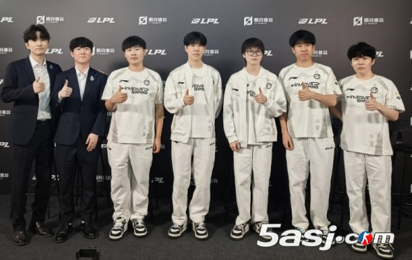 iG赛后专访：Rookie单杀细节 Meiko野辅联动进化 TheShy兰博无解