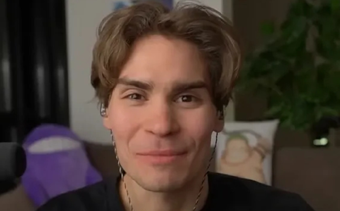 俄罗斯主播Nix毛遂自荐想做2026电竞世界杯（国家队）的主教练